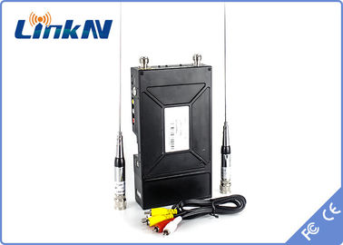ยุทธวิธี Manpack เครื่องส่งสัญญาณวิดีโอ COFDM Modulation H.264 แบตเตอรี่ Powered HDMI &amp; CVBS AES256 การเข้ารหัสอินเตอร์คอมแบบสองทาง