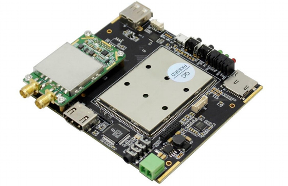 ความถี่ที่สามารถปรับเปลี่ยนได้ 200MHz-860MHz LKAV1210 COFDM โมดูลรับวิดีโอ PCB สําหรับการสื่อสาร Drone