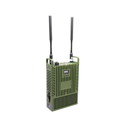 อุปกรณ์รัดแรง IP67 MESH Manpack Radio อุปกรณ์สัมผัสด้วย GPS BD ความถี่กระโดด การเลือกความถี่ที่ฉลาด