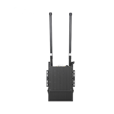อุปกรณ์รัดแรง IP67 MESH Manpack Radio อุปกรณ์สัมผัสด้วย GPS BD ความถี่กระโดด การเลือกความถี่ที่ฉลาด